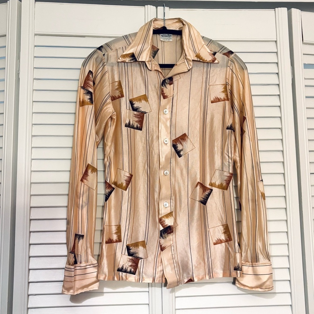 Vintage 1970s John Blair Menswear Button Down Shirt with Pointed Collar